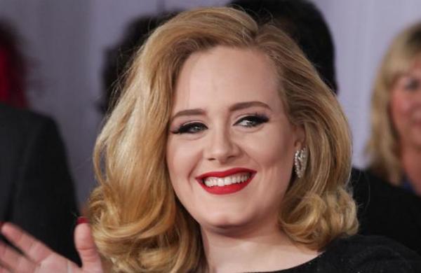 Las fotos de Adele en la playa que evidencian su nueva y delgada figura - SNT