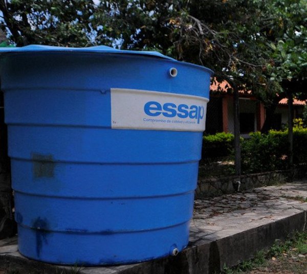 Essap dispondrá de 12.000 tanques nuevos para mejorar servicio | Noticias Paraguay