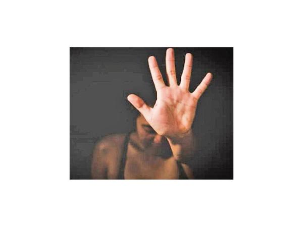 Mujer se salva en intento de feminicidio