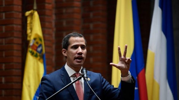 Guaidó aplaza la sesión parlamentaria y evita coincidir con marcha chavista » Ñanduti