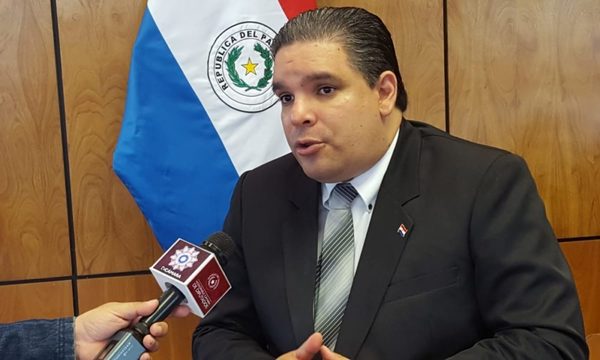 Director de Empleo pone a disposición su cargo