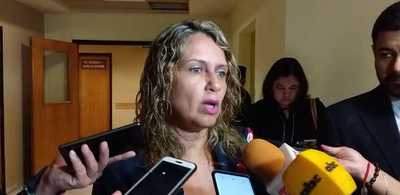 Rocío Vallejo: "La SET tiene plata para controlar al ciudadano pero no tiene para los políticos" » Ñanduti