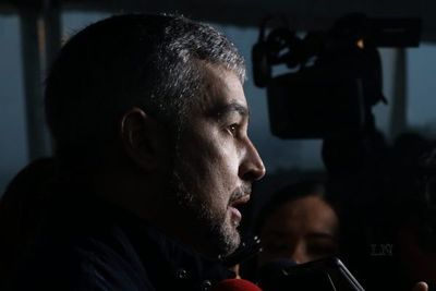 Abdo sorprende al citar salmo bíblico en acto oficial