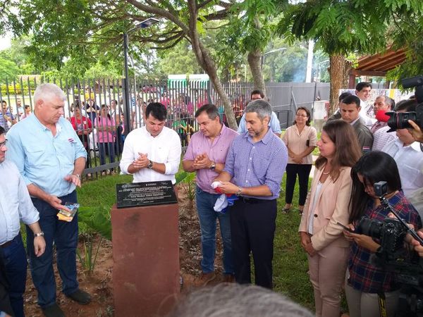 Abdo afirma que continuará con ayuda a poblaciones alejadas - Nacionales - ABC Color