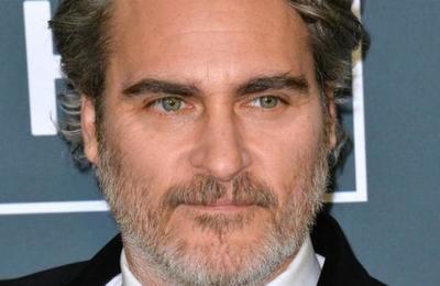 Las emotivas palabras de Joaquin Phoenix a su madre en los Critics' Choice Awards - SNT