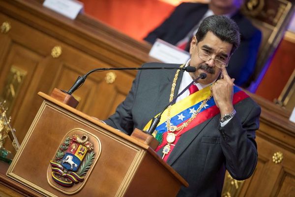 MUNDO | Maduro dice que reventará “los dientes” a Colombia y Brasil en caso de agresión