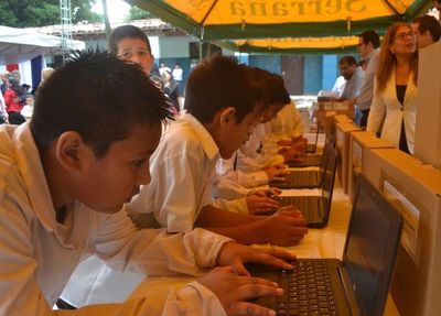 Una computadora por niño es insostenible, alega MEC - Locales - ABC Color