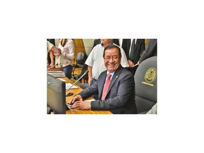 Rechazan recurso de Cuevas, pero igual no habrá audiencia
