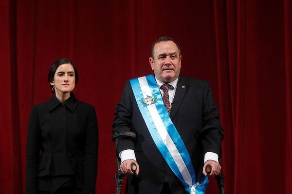 Asumió el nuevo Presidente de Guatemala - Mundo - ABC Color