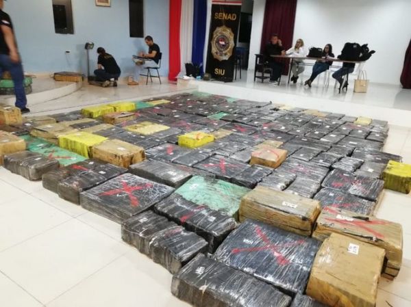 Camión cisterna llevaba carga de 5.088 kilos de marihuana