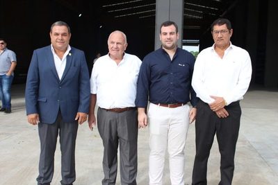 Hierro Matt habilitó centro de distribución