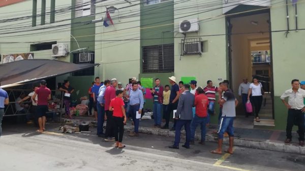 Menonitas y brasileros expropian tierras a labriegos