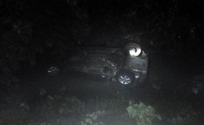 Familia iba a un velorio y uno de ellos murió ahogado tras volcar