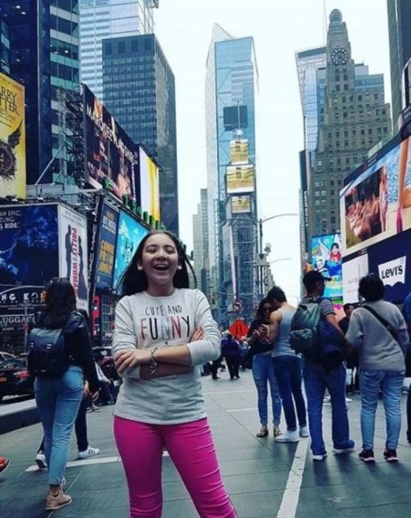 Jazmín del Paraguay, ¿se lanzará como reguetonera?