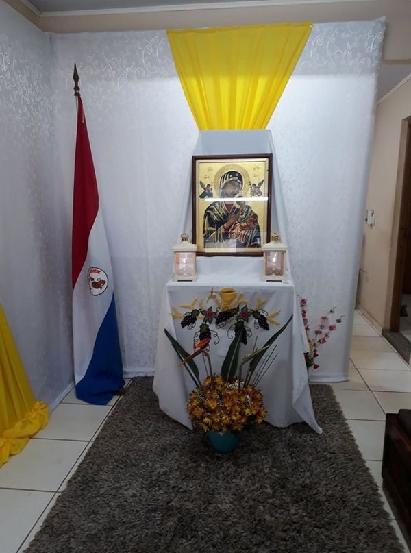 Icono sagrado de la Virgen del Perpetuo Socorro visita Radio Amambay AM