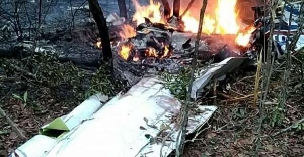 Piloto y esposa mueren al explotar avión en Campo Grande