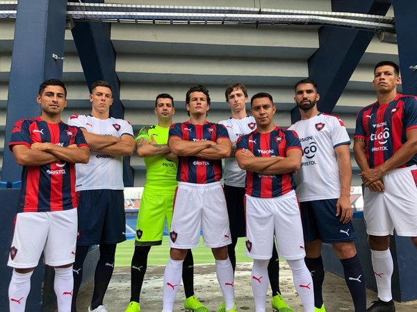 Cerro desata una gran locura por las nuevas camisetas