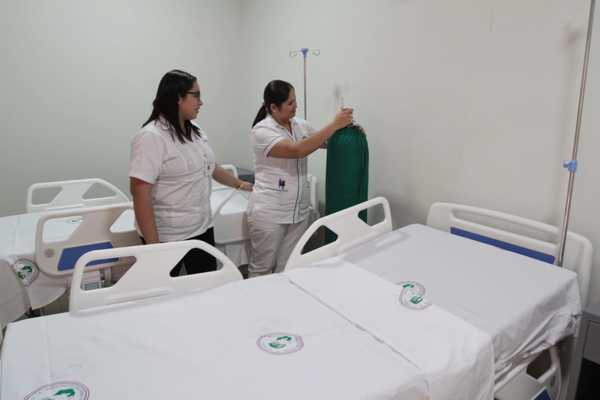 Contratarán 500 nuevos profesionales de blanco para atender a pacientes con dengue en IPS | .::Agencia IP::.