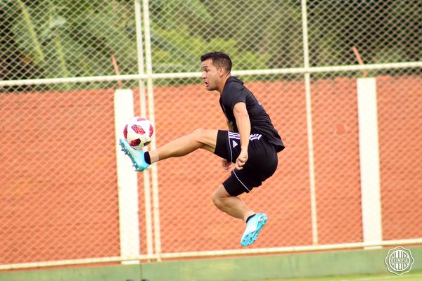 Néstor Camacho se mostró feliz por la llegada de Chiqui a Cerro Porteño