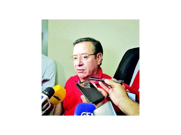 Cuevas se presentó, sigue en libertad y montó un show