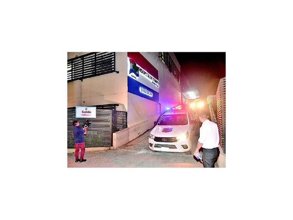 Imputan a madre del niño que perdió un dedo por petardo