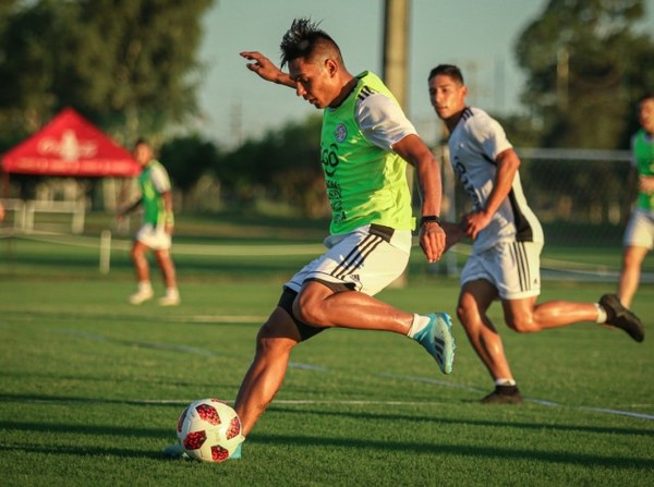 Albirroja preolímpica viaja este jueves a Colombia para debutar el domingo ante Uruguay | .::Agencia IP::.