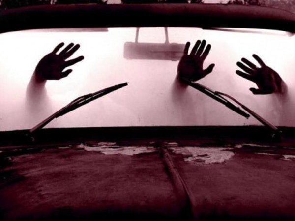 Parejita que mantuvo relaciones en el auto desató polémica legal