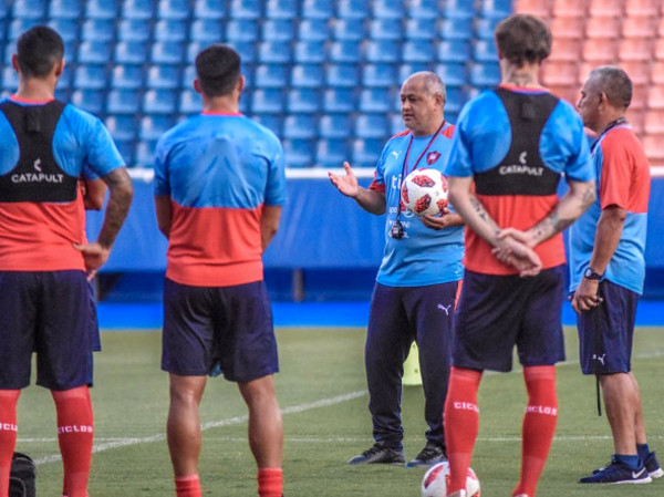 Topo Cáceres y Ángel Cardozo están a disposición del Chiqui