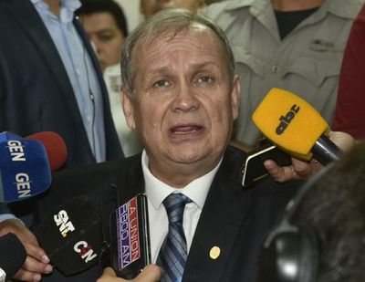 Ferreiro, “muy tranquilo” en Fiscalía - Nacionales - ABC Color