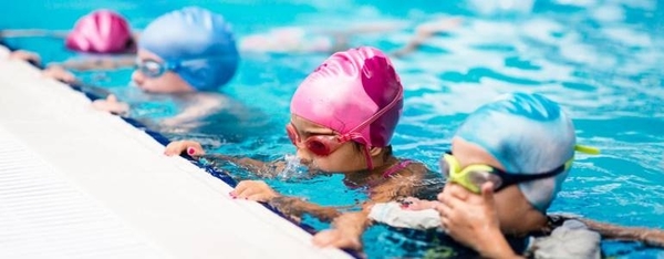HOY / Cuidado al practicar deportes en vacaciones: inicio de actividad requiere de examen físico