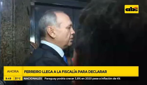 Ferreiro llega a la ficalía para declarar - ABC Noticias - ABC Color