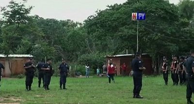 Familias abandonan inmueble en J. Augusto Saldívar y denuncian estafa