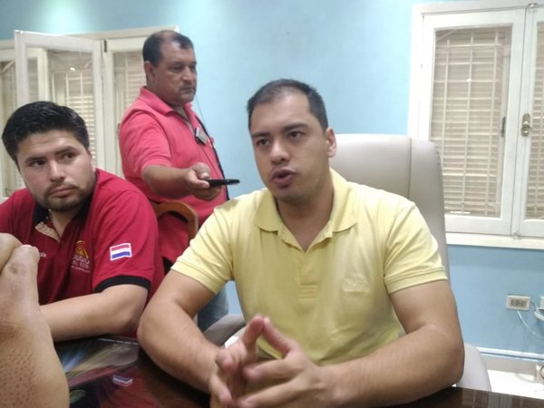 Suspenden a funcionario tras incidente violento con Kelembu