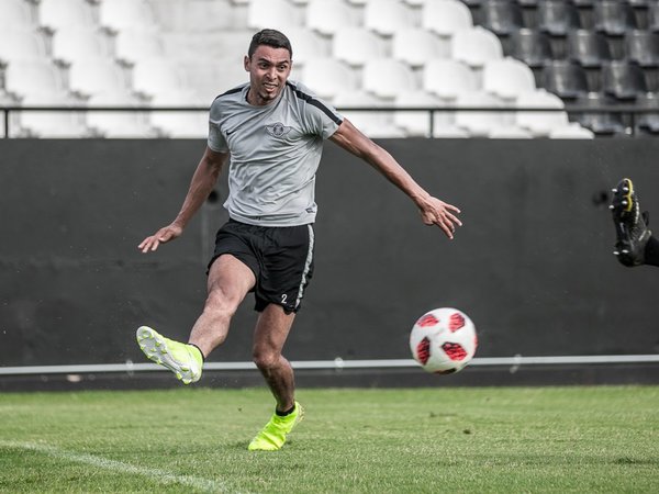El puesto que ocuparía Bocanegra en el equipo de Ramón