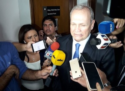 Mario Ferreiro dice que presiones y amenazas de Camilo Soares lo obligaron a renunciar