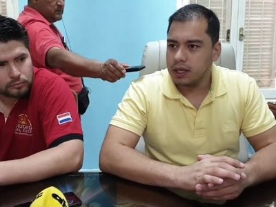 Suspenden por tres días al funcionario que se agarró con Kelembu