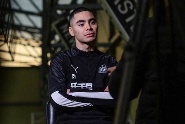 Miguel Almirón y su fútbol, desde Inglaterra