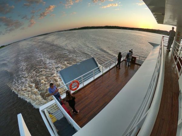 Ferry del Chaco: suspenden viajes por avería - A La Gran 7-30 - ABC Color