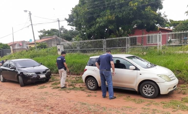 HOY / Robaron auto, intentaron adulterar los registros pero al final lo abandonaron