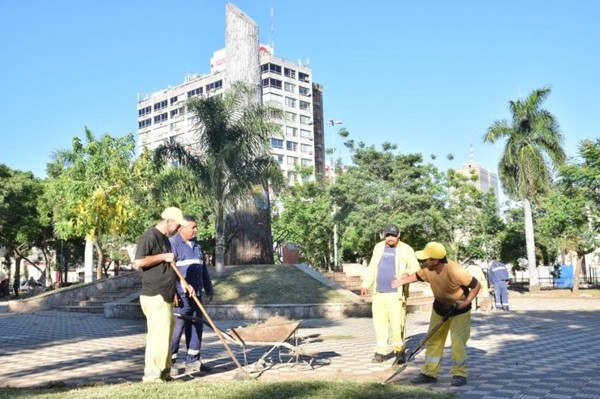 Presentan proyecto de declaración que insta a enrejar más plazas de Asunción