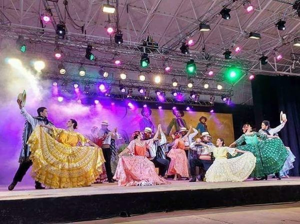 Takuare'ĕ de oro en festival del malambo - Nacionales - ABC Color