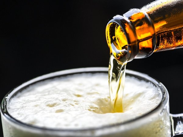 Brasil confirma que 8 marcas de cerveza tienen toxina que causó 4 muertes