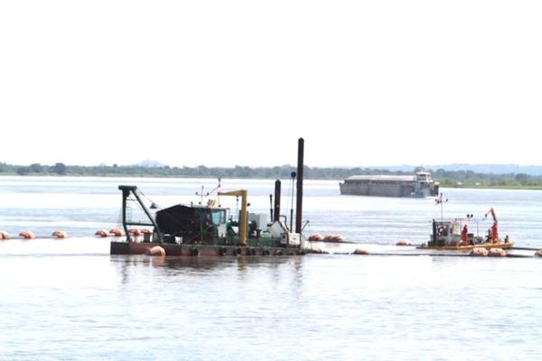 Comenzó el dragado en la zona del río Paraná