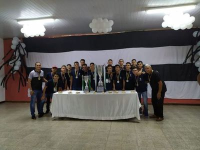 Academia infantil Santaní con gran logro en el certamen santacruceño boliviano  - Fútbol - ABC Color