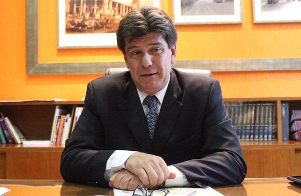 Efraín sigue impune pese a graves denuncias en contra