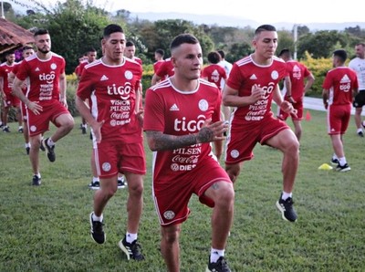 La Albirroja Sub 23 se instaló en Colombia | .::Agencia IP::.