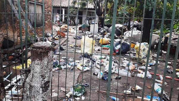 Los dueños de casas y baldíos sucios se exponen a 5 años de cárcel •