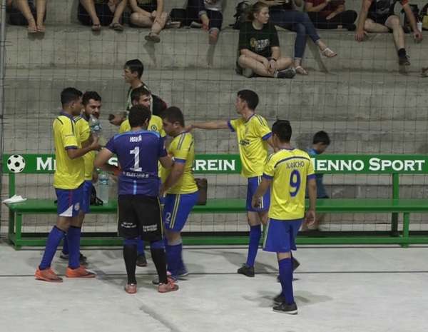 Sevilla y Ranger treparon hasta la cima del torneo de Futsal del Deportivo Menno