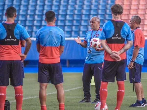 El probable onceno de Cerro para el debut en el Apertura