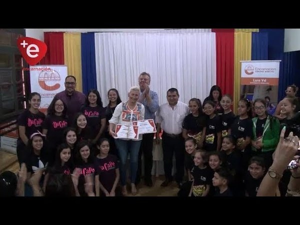 PARTICIPANTES ''FUEGO SOBRE AGUA'' RECIBIERON SUS CERTIFICADOS.